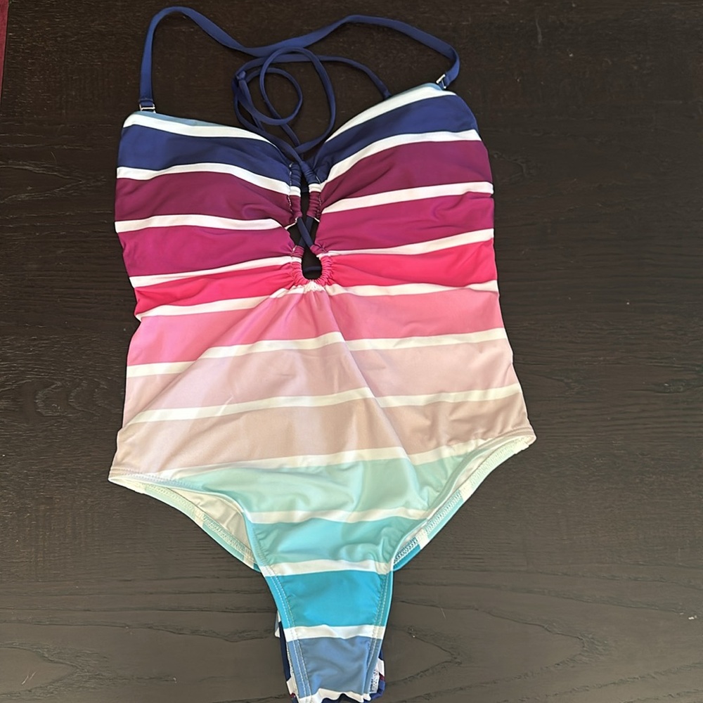 *NWT Splendid one piece swimsuit cascade in the shade Large pink white | D258